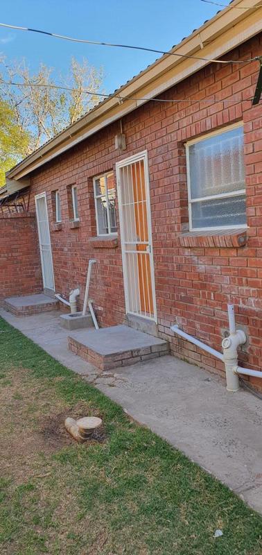 2 Bedroom Property for Sale in Ladybrand Free State